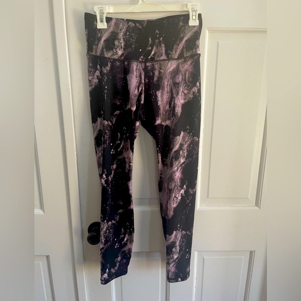 NWOT Old Navy Powersoft leggings size M